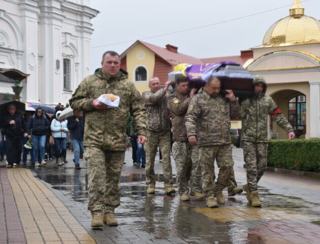 У Луцьку попрощалися із захисником України