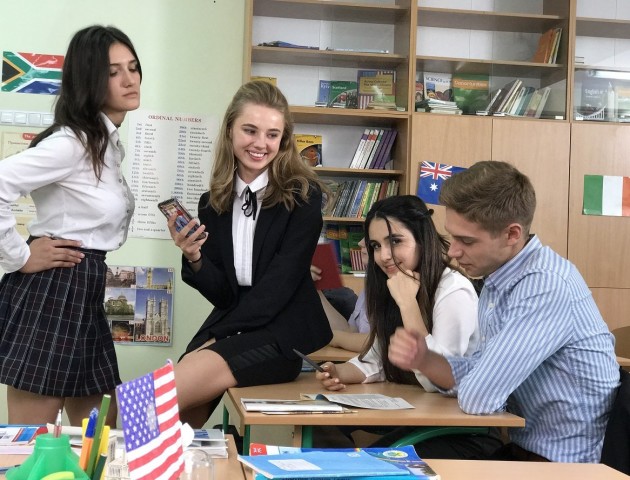 Лучани зустрілися із зірками серіалу «Школа»
