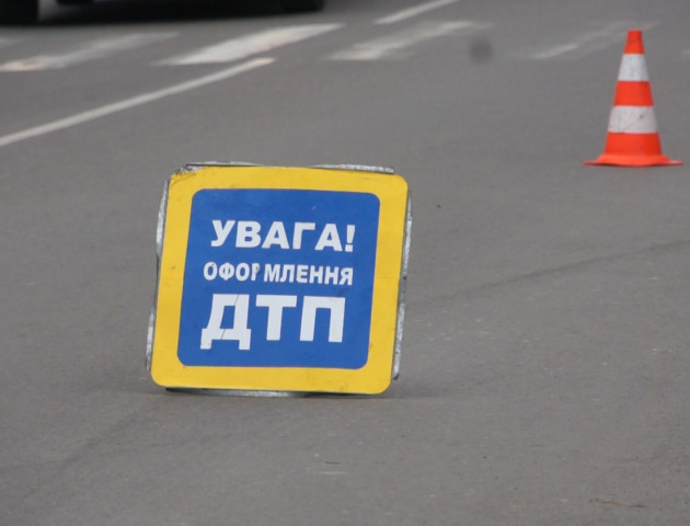 В аварії на Волині загинула жінка, її чоловік та діти у реанімації