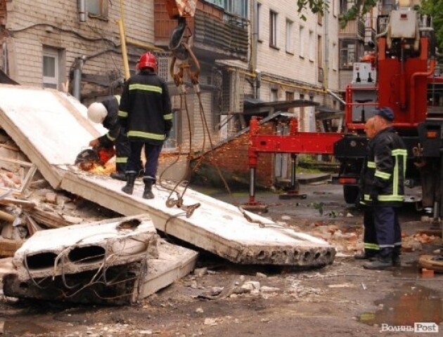 Щоб не сталось обвалу: хто відповідає за безпеку луцьких будинків