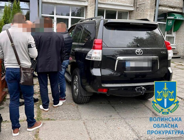 Начальника управління Волинської ОВА спіймали на хабарі