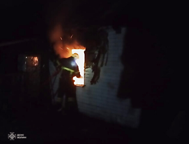 На Волині під час пожежі у будинку виявили тіло людини