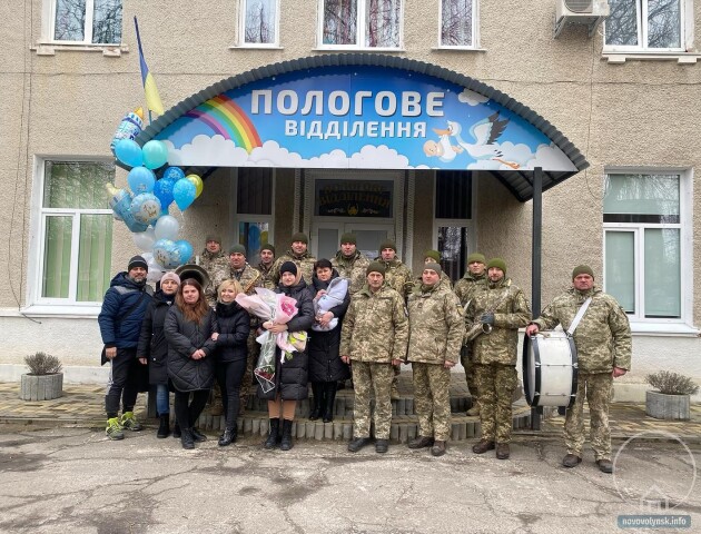 У загиблого Героя з Волині Артема Філюка народився син. ФОТО, ВІДЕО