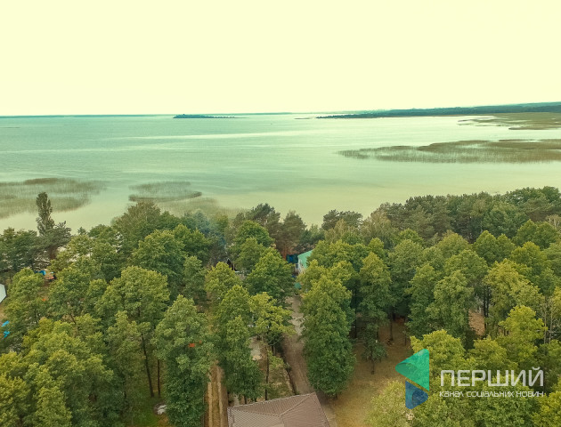 Волинський поліцейський розповів, чи законний екозбір на Шацьких озерах