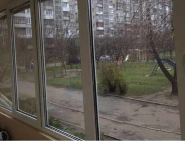 «Бізнес на зруйнованих гніздах?»У Луцьку продають квартиру, яку забрали в боржників за комуналку