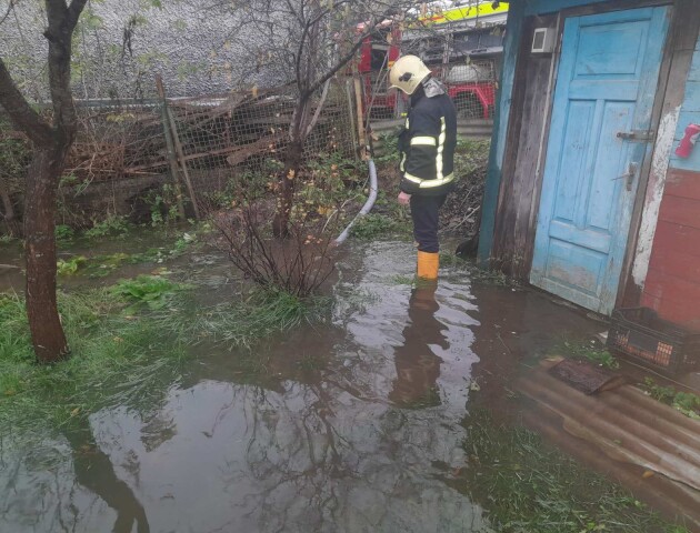 У місті на Волині затопило приватний будинок