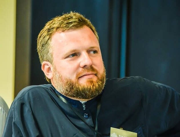 «Червоні ризи на Великдень - радянська традиція», - священик Віктор Мартиненко