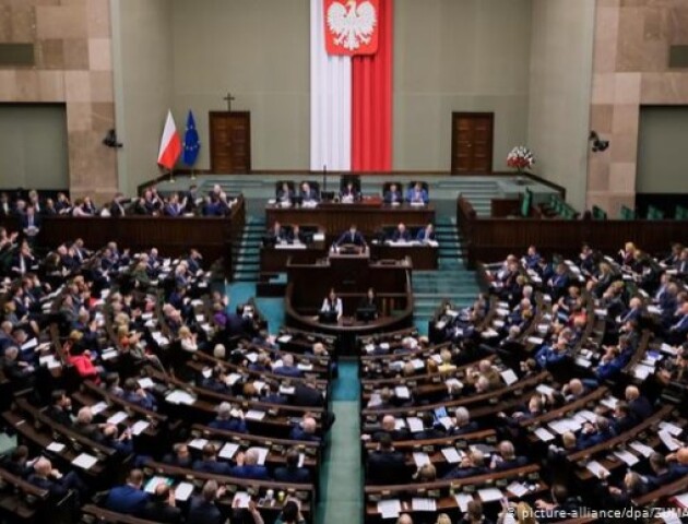 Через агресію Росії в Сенаті Польщі прийняли резолюцію на підтримку України