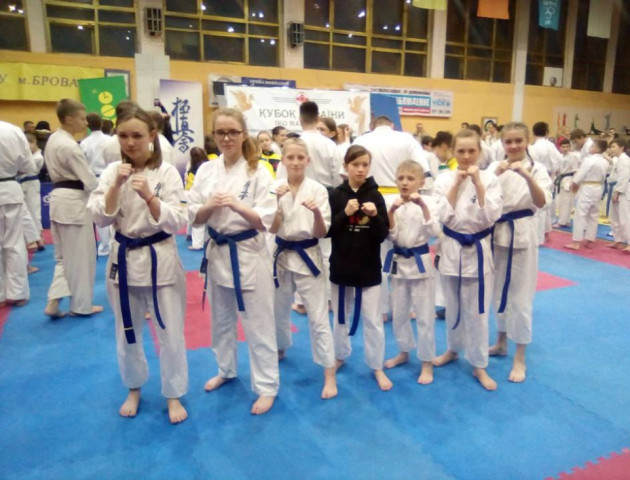 Юні каратисти з Волині привезли золото і срібло з всеукраїнського турніру. ФОТО