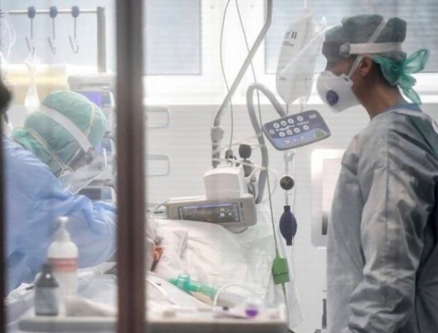 Минулої доби від ускладнень COVID на Волині померло дві людини: ситуація по районах