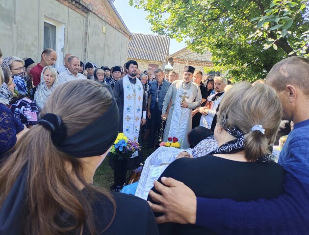 Волиняни попрощалися з молодим військовим Євгеном Шуляком