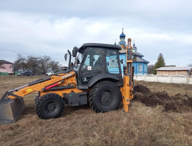 Тергромади Волині отримали 10 екскаваторів