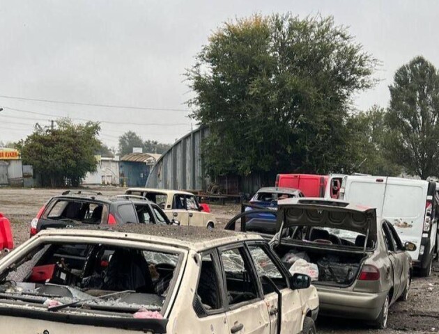 Росіяни вдарили по гуманітарній колоні: загинули понад 20 людей