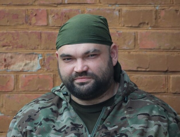 Прийшов у військкомат в довгому білому пуховику: історія бійця 100-ї бригади на псевдо «Умка»