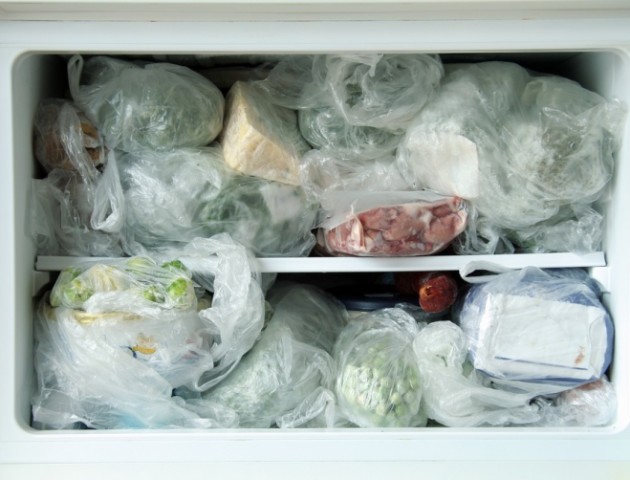 Скільки можна зберігати продукти в морозилці – список