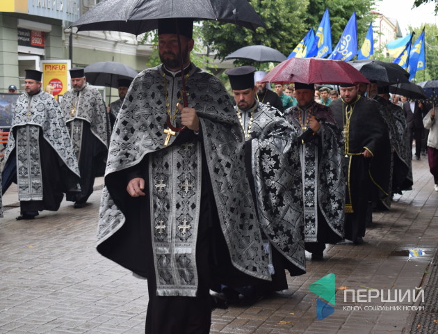 Як у Луцьку вшановували загиблих  жертв розстрілу в’язнів Луцької тюрми. ФОТО