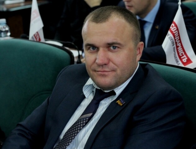 «Хай прийде і пояснить». У Луцькраді відмовляються позбавити мандату депутата