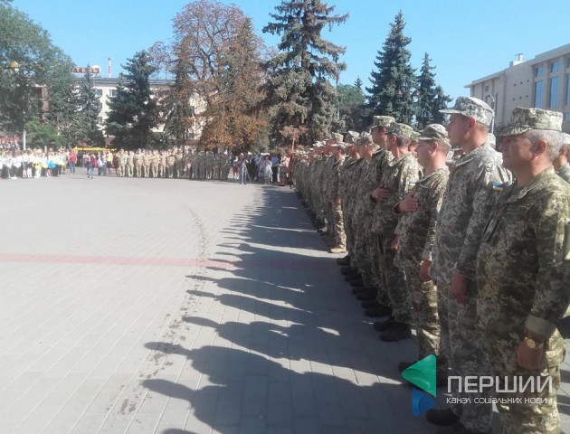 У Луцьк прибула Севастопольська бригада авіаторів. ФОТО