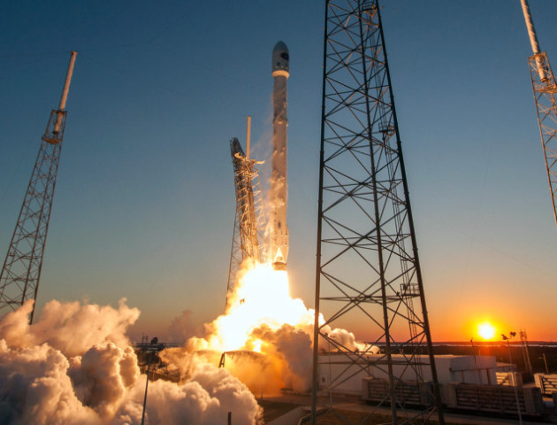 SpaceX запустила Falcon 9 з супутниками для глобального безкоштовного інтернету