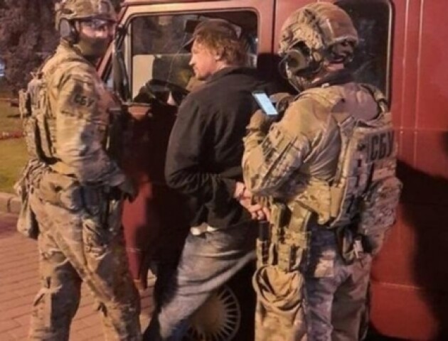 У луцького терориста Кривоша під час затримання вилучили ще й холодну зброю