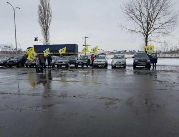 У Луцьку проходить пробіг автомобілів на єврономерах