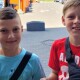Луцькі школярі передали на «Байрактари» вторговані з продажу черешні гроші