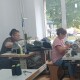 На Волині волонтерки шиють одяг для воїнів і ноші для евакуації поранених