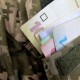 Порошенко доручив збільшити виплати бійцям на передовій до 27 тисяч