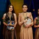 Фоторепортаж з вручення медалей луцьким випускникам