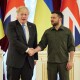 Джонсон знову приїхав до Києва. Обговорювали постачання важкої зброї та ППО