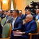 Не буде хабарів, але платіть «білі» зарплати. Про що прем’єр-міністр домовився з будівельниками