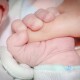 У Луцькому пологовому немовля впало у кому. Що кажуть лікарі?