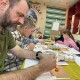 У Луцьку для військових і їх рідних провели майстер-клас із писанкарства