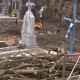 У Луцьку почали чистити кладовища. ВІДЕО