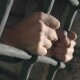 Двоє чоловіків побили волинянина у власному будинку і вимагали гроші
