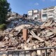 Туреччину та Грецію сколихнув сильний землетрус. Під завалами шукають людей
