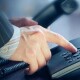 «Оплата на картку». На Волині шахраї пропонують працевлаштування за кордоном від центру зайнятості