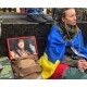 Дівчина загиблого на сході волинянина протестує під Офісом президента. Вимагає звільнення Єрмака
