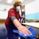 Скільки учнів і вчителів хворіють на СOVID на Волині