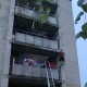 У Нововолинську чоловік хотів вистрибнути з вікна