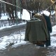 У Луцьку розвісили зимовий одяг, аби бідні могли прийти і взяти