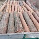 Волинські патрульні затримали вантажівку з краденою деревиною