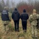 Волинські прикордонники спіймали двох втікачів