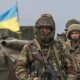Хочу допомогти українській армії. Куди скинути гроші? Перелік фондів та волонтерів
