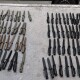 Волинські митники вилучили у чоловіка сотню ножів, які він хотів привезти в Україну