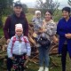 Поки чоловік служить, допомагають сусіди: як родина з Луганщини облаштувалась в селі на Волині