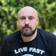 «Воювати легше, ніж чекати»: стрілець з Луцька чекає на протезування ніг, аби повернутися у стрій