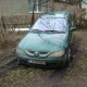 Горе-паркувальник понищив газон у центрі Луцька. ФОТО