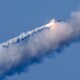 У Луцьку досі гасять пожежу від влучання російської ракети