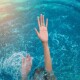 Луцькій тренерці, на занятті з якою ледве не втопилась дитина, повідомили про підозру
